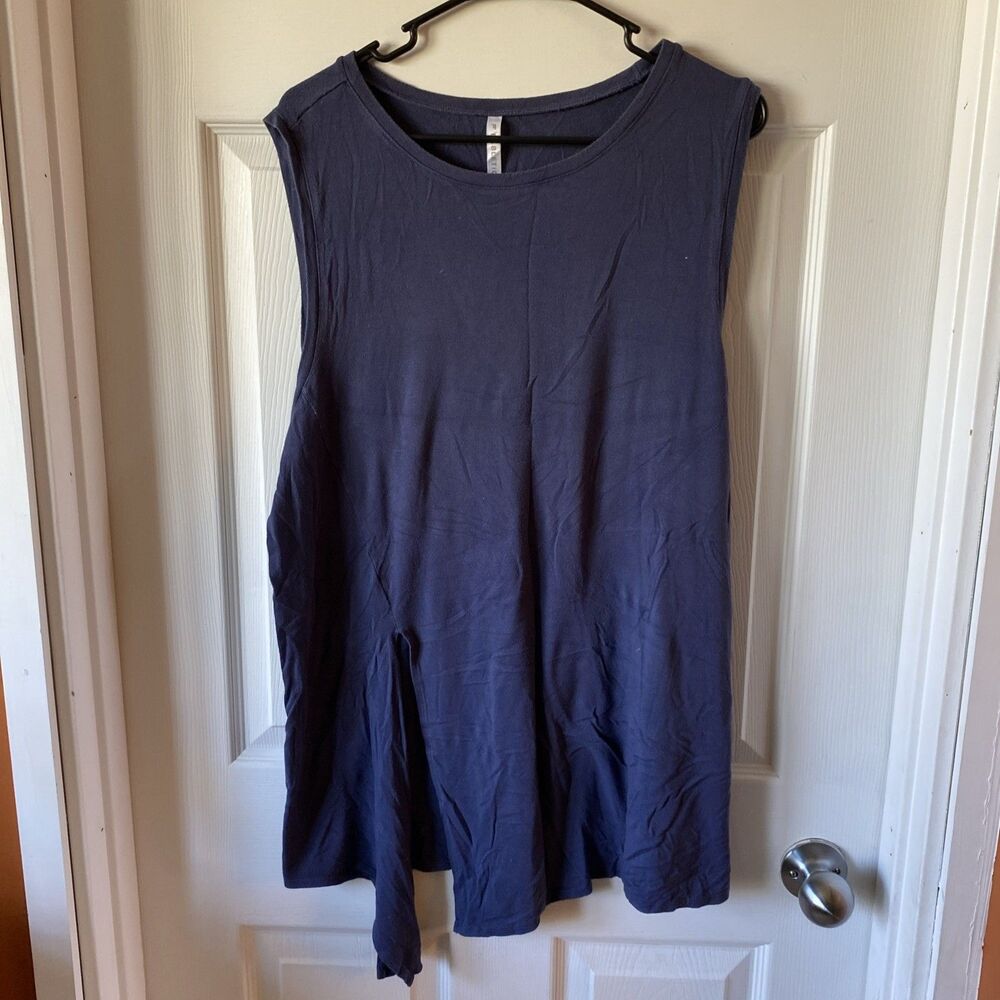 Fabletics Women’s Size 1X Sleeveless Blouse Blue Slit Stretch